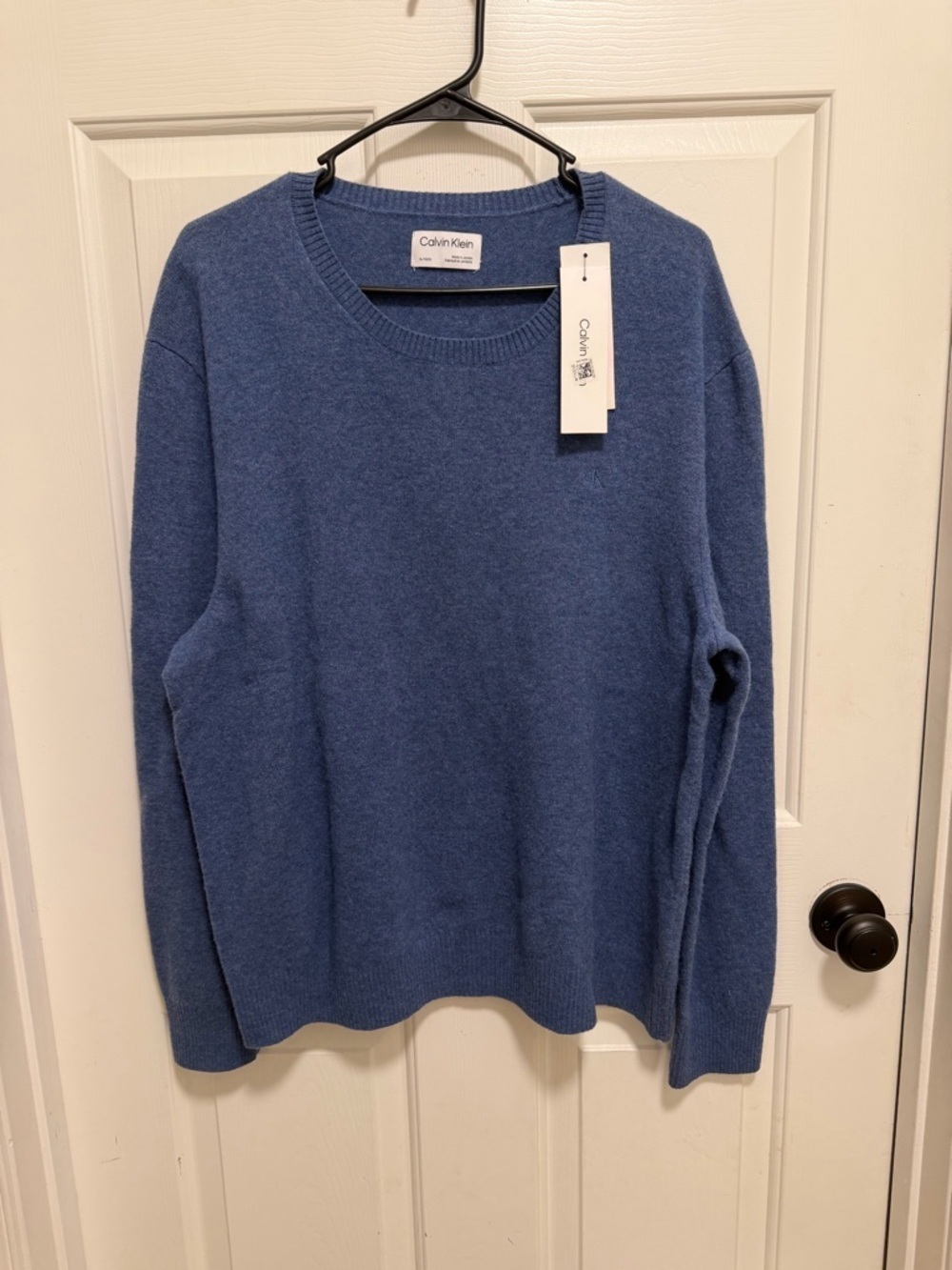 Calvin Klein Sweater Mens XL Blue Solid  Long Sleeve 100% Wool Size XL